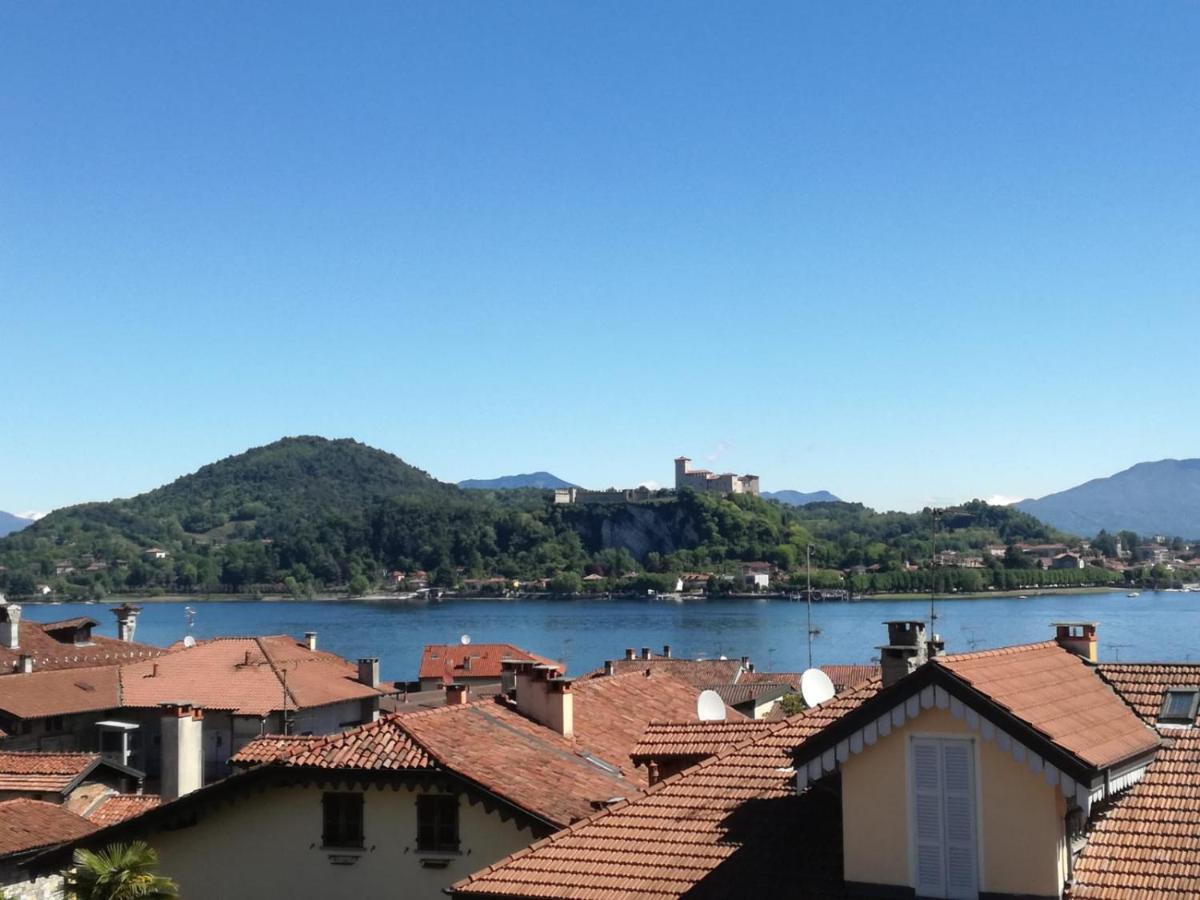 Appartamento Le Due Rocche 阿罗纳 外观 照片